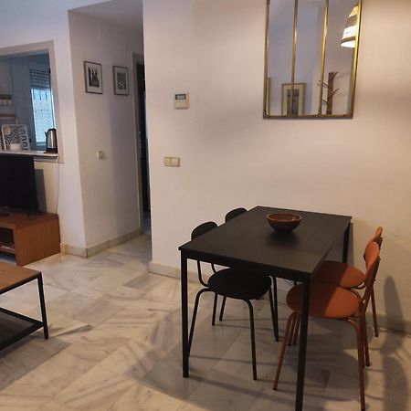 Apartamento San Luis. Plaza De Parking Gratis!!! Севилья Экстерьер фото