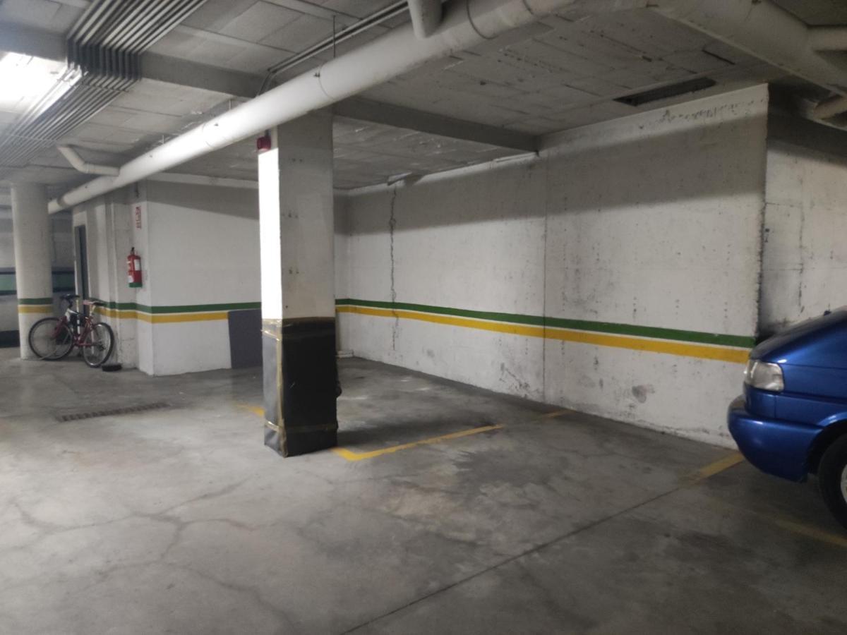 Apartamento San Luis. Plaza De Parking Gratis!!! Севилья Экстерьер фото