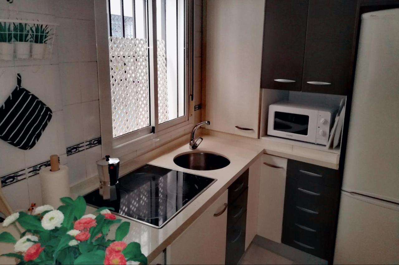 Apartamento San Luis. Plaza De Parking Gratis!!! Севилья Экстерьер фото