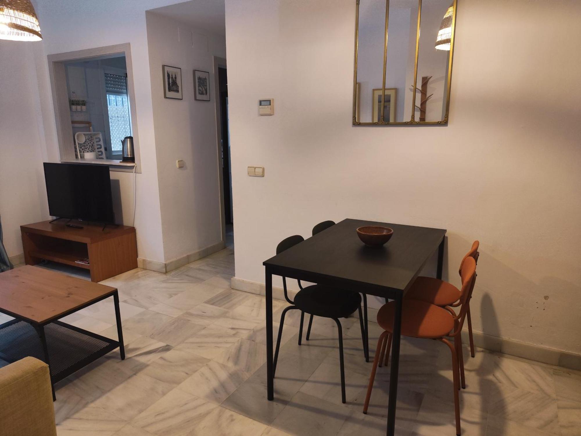Apartamento San Luis. Plaza De Parking Gratis!!! Севилья Экстерьер фото
