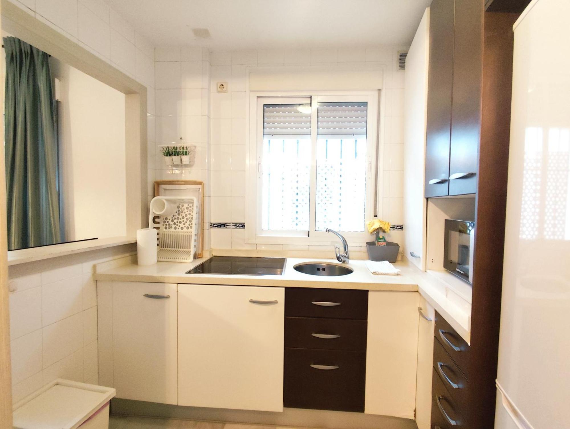Apartamento San Luis. Plaza De Parking Gratis!!! Севилья Экстерьер фото