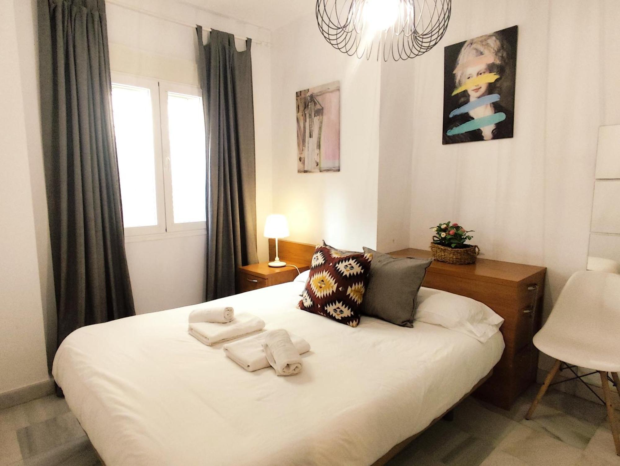 Apartamento San Luis. Plaza De Parking Gratis!!! Севилья Экстерьер фото